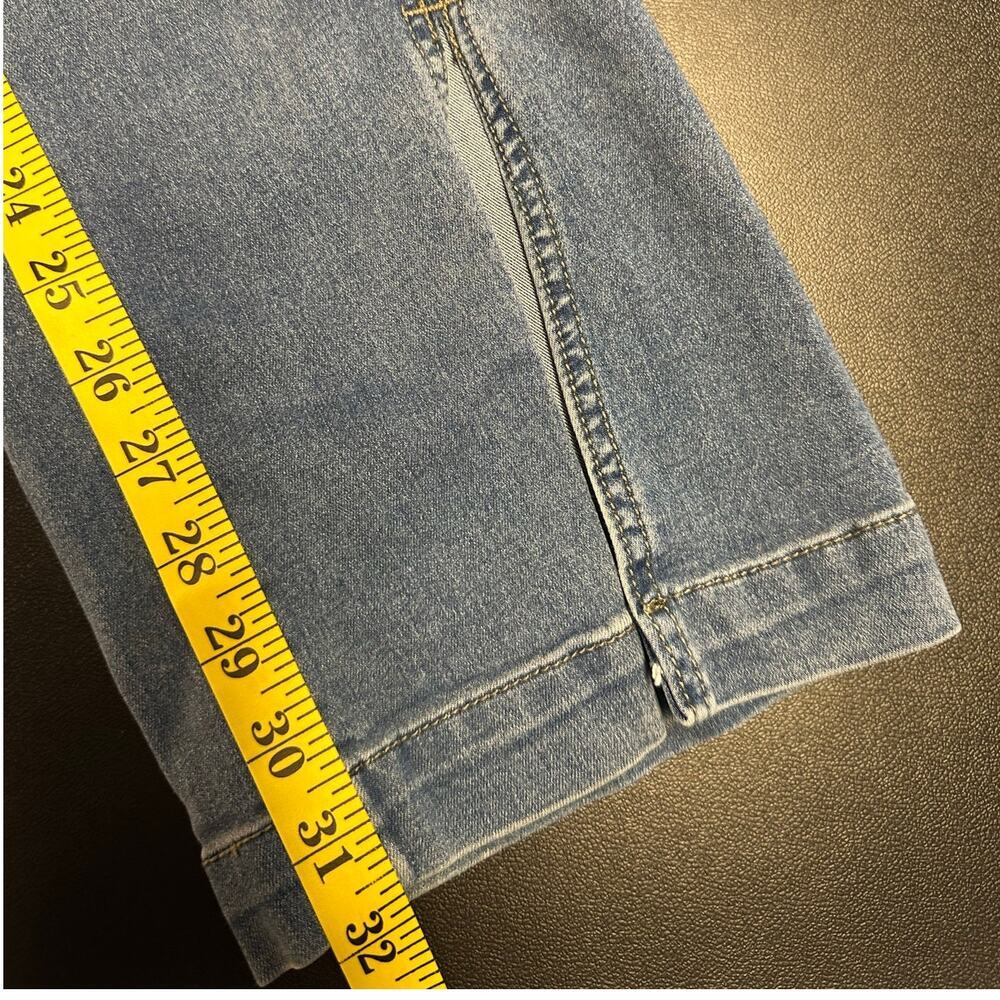 Free People Light Wash Slit Flare Jeans Size 31 - Picture 8 of 8